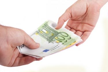 Credite și finanțare disponibile.