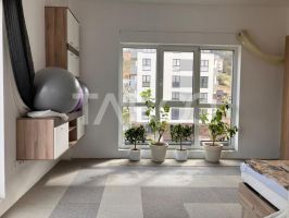 De inchiriat apartament cu 2 camere si parcare in Floresti
