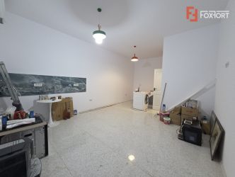 De inchiriat, apartament ultracentral la curte comuna