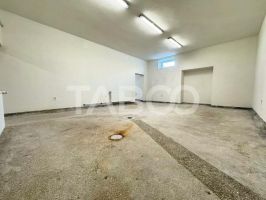 De inchiriat fabrica de productie cu birouri si parcari in Sibiu