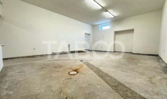 De inchiriat fabrica de productie cu birouri si parcari in Sibiu