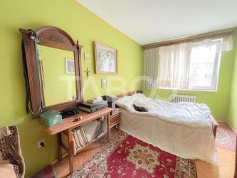 De vanzare apartament 3 camere cartier Gheorgheni zona retrasa