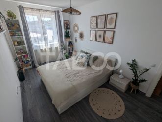 De vanzare apartament cu 2 camere decomandate zona Taietura Turcului