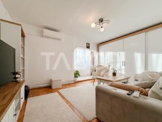 De vanzare apartament cu 3 camere decomandate pe Nicolae Titulescu