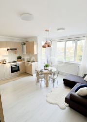 De vanzare apartament cu 3 camere la cheie langa Vivo Polus etaj 1