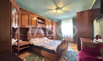 De vanzare apartament cu 4 camere Piata Flora 