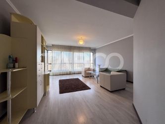 De vanzare apartament spatios cu terasa si priveliste Andrei Muresanu