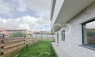 De vanzare casa cu 4 camere in Floresti zona Parcul Poligon