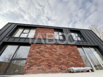 De vanzare casa finisataje premium 5 camere curte generoasa in Popesti