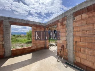 De vanzare casa individuala parter pivnita teren 570mp Sibiu Cristian