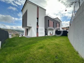 De vanzare duplex 200 mp utili semifinisat cu garaj in Floresti