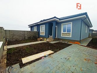 Duplex 3 camere 2 bai toate utilitățile - V2468
