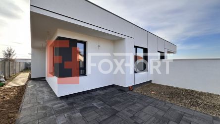 Duplex 3 camere pe parter, in Mosnita Noua