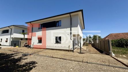 Duplex 3 camere, perete dublu Sanandrei - ID V5694