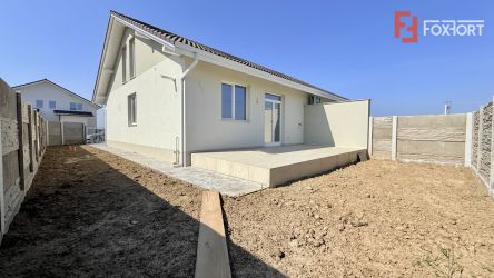 Duplex 3 camere, toate utilitatile + pod mansardabil - Bucovat