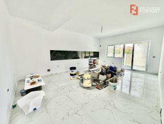 Duplex 4 camere si 2 bai - Mosnita Noua - toate utilitatile