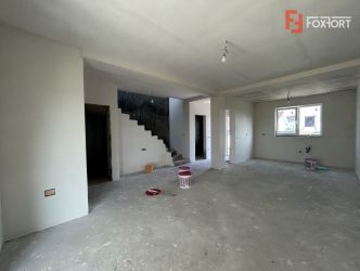 Duplex 4 camere si asfalt, Sacalaz - Parter + Etaj - ID V5368