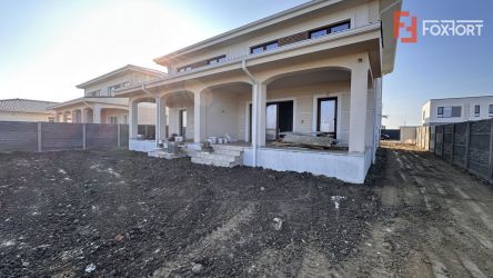 Duplex 5 camere, 120 mp utili, in Mosnita Noua