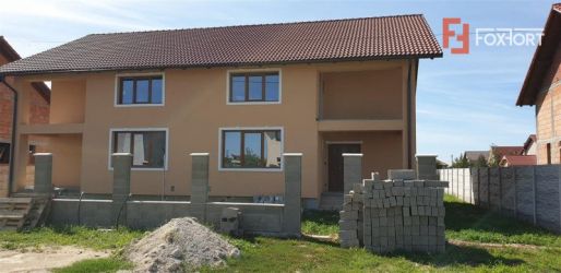 Duplex 5 camere de vanzare Mosnita Noua - ID V446