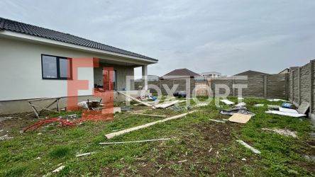 Duplex cu 3 camere, de vanzare in Sanandrei