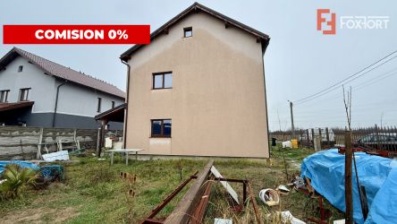 Duplex cu 3 camere, pod mansardabil si panouri fotovoltaice - Calea Ur