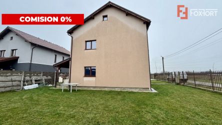 Duplex cu 3 camere, pod mansardabil si panouri fotovoltaice - Calea Ur