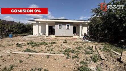 Duplex cu 3 camere si 2 bai pe parter, zona Albina