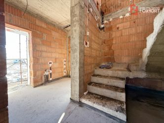 Duplex cu 3 camere si teren de 247 mp de vanzare in localitatea Sacala