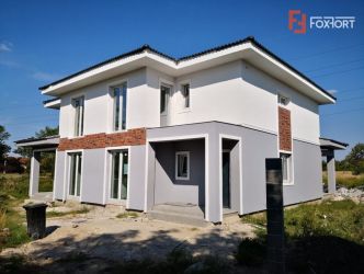 Duplex cu 4 camere, cu toate utilitatile in Ghiroda - ID V2874