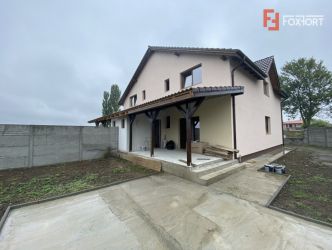Duplex cu 4 camere, de vanzare, in Ghiroda - ID V3639