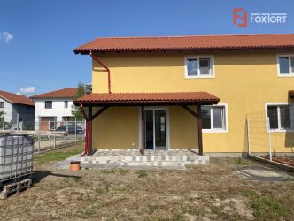 Duplex, cu 4 camere, de vanzare în Sanandrei - ID V3420