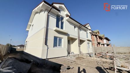Duplex cu 4 camere despartit prin baie, Mosnita Veche