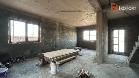 Duplex cu 4 camere Ghiroda zona excelenta