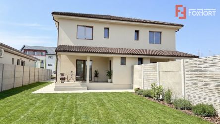 Duplex cu 4 camere Ghiroda zona excelenta