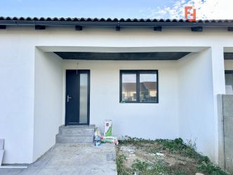 Duplex cu 4 camere, Pozitie excelenta - Mosnita Noua, cele 4 benzi
