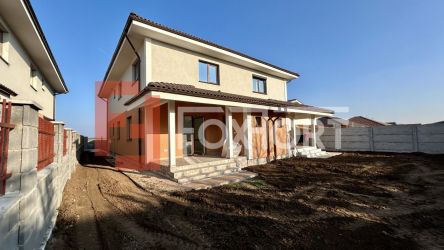 Duplex cu 5 camere de vanzare in Sanandrei - ID V3806
