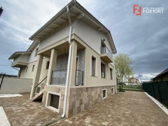 Duplex cu 6 camere de vanzare în Sacalaz - ID V3313
