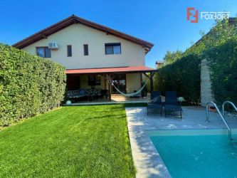 Duplex cu piscina, 4 camere, 2 bai, zona linistita - V2474