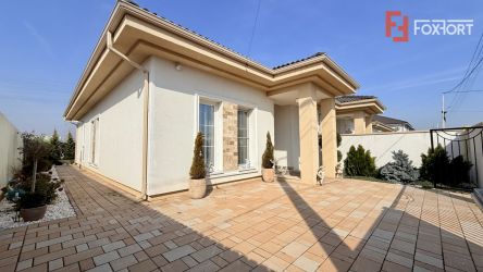 Duplex de vanzare, 3 camere + 2 bai - mobilat si utilat - Mosnita Noua