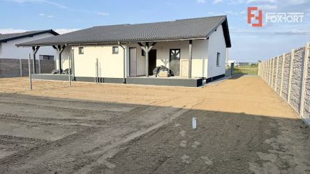 Duplex de vanzare, 3 camere pe parter + pod - Mosnita Veche