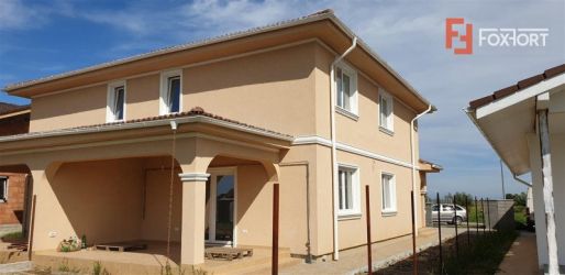 Duplex de vanzare 4 camere 120mp utili in Mosnita Noua - ID V297