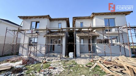 Duplex de vanzare, 4 camere despartit prin camera tehnica - Mosnita