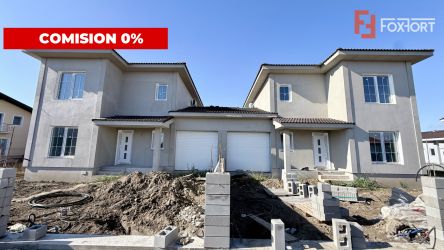Duplex de vanzare, 5 camere despartit prin garaj - Mosnita Veche