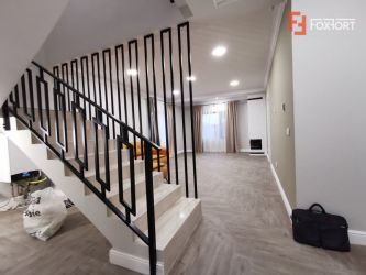 Duplex de vanzare in Ghiroda, finisaje premium, locatie centrala.