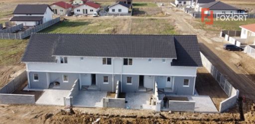 Duplex de vanzare in Mosnita Noua.