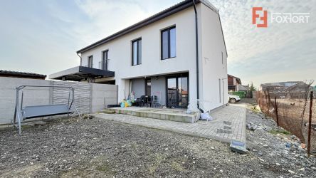 Duplex de vanzare in Sacalaz, 4 camere + 2 bai si toate utilitatile