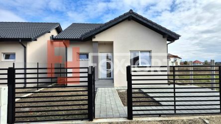 Duplex individual in Mosnita cu toate utilitatile si 360mp teren
