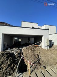 Duplex la asfalt, 4 camere, 3 bai, zona Ikea - ID V3462