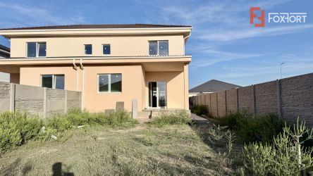 Duplex la cheie 4 camere - toate utilitatile - Mosnita zona Lidl Nou