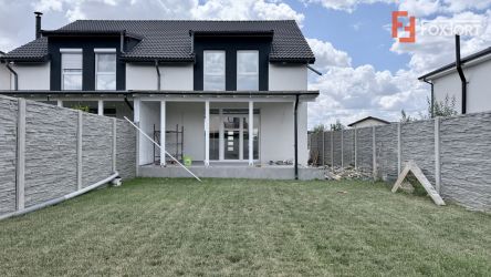 Duplex la cheie, de vanzare 4 camere + 3 bai - Calea Urseni